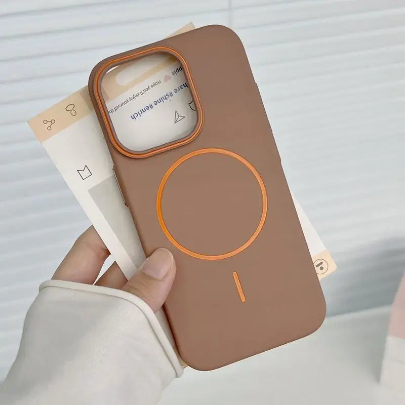 Ultra dünne MagSafe iPhone Hülle matt braun